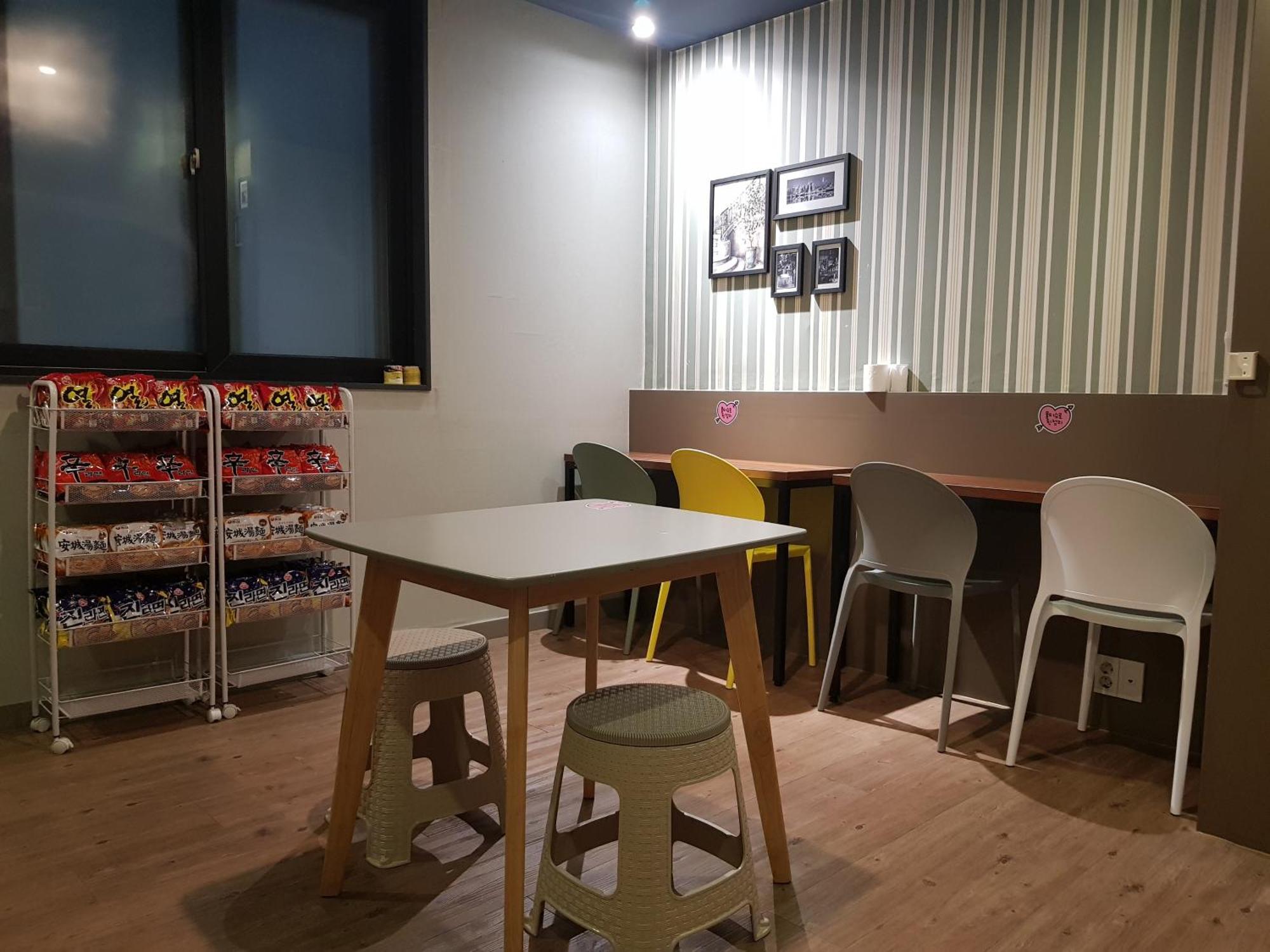 Hotel Gray Changwon Exterior foto